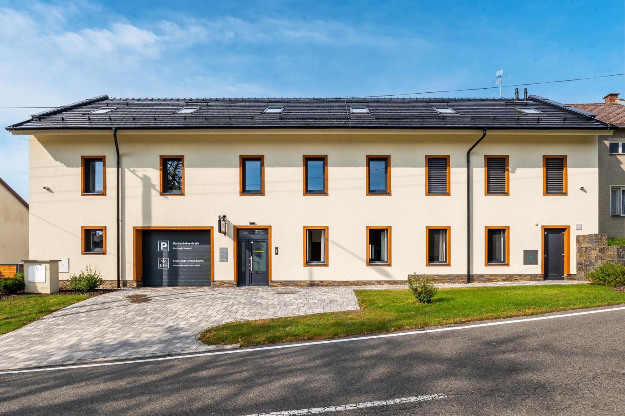 Apartmany Losov 올로모우츠 외부 사진